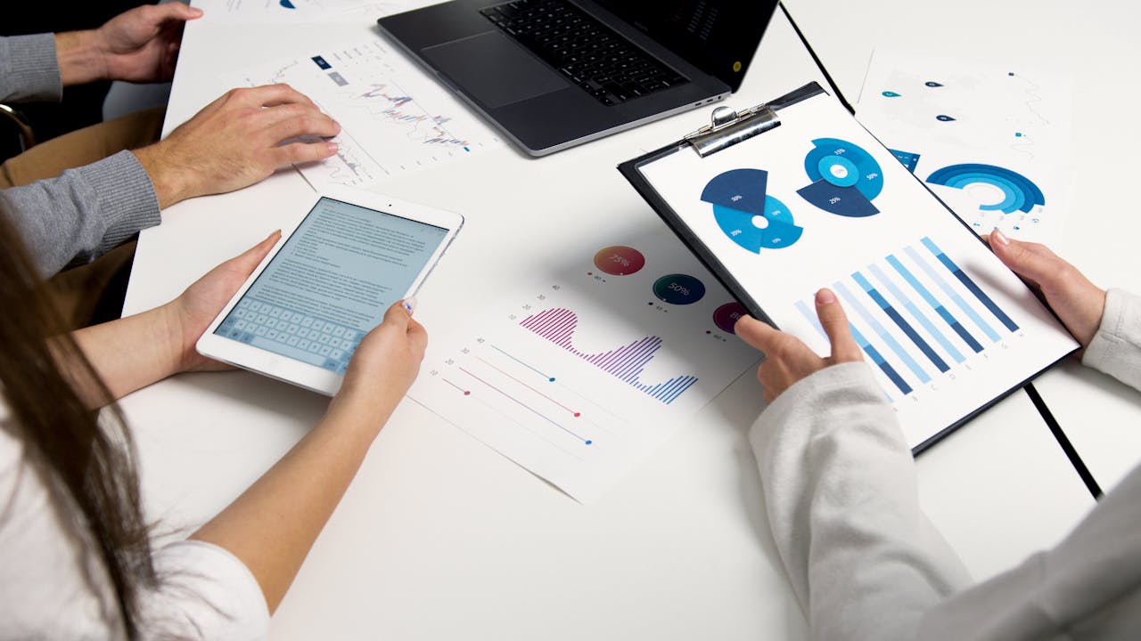 Understanding Market Cycles and Trends